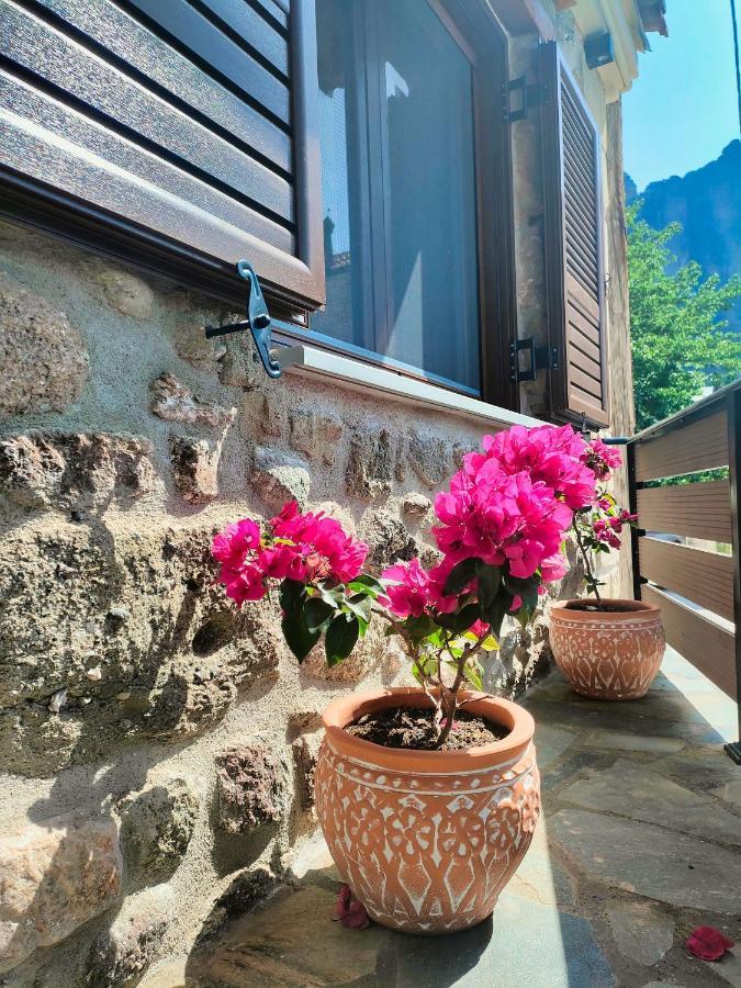 卡兰巴卡The Stone House别墅 外观 照片